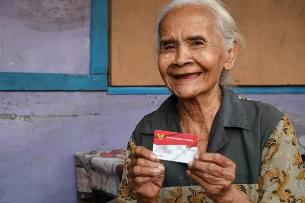 CAIR LAGI! Dana Rp600.000 Sudah Bisa Ditarik KPM BPNT Lewat 3 Bank Penyalur Ini, Cek Kartu KKS Anda Sekarang