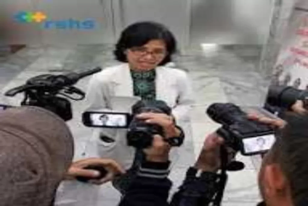 Dokter Imbau Masyarakat Vaksin Influenza dan Terapkan 5M Usai Pasien Super Flu Subclade K Meninggal di RSHS Bandung